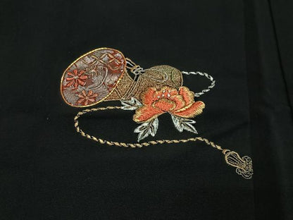 平和屋着物＃羽織　総刺繍　駒刺繍　檜扇文　黒地　金銀糸　正絹　逸品　CABE5074ua