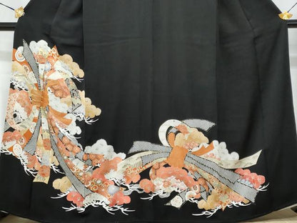 平和屋着物■豪華黒留袖　駒刺繍　束ね熨斗花文　金彩　正絹　逸品　CABF6823fb