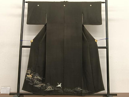 平和屋着物■豪華黒留袖　手描き　駒刺繍　飛鶴風景文　銀彩　正絹　逸品　BAAX2053hv