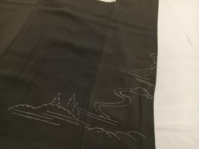 平和屋着物■豪華黒留袖　手描き　駒刺繍　飛鶴風景文　銀彩　正絹　逸品　BAAX2053hv