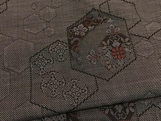 平和屋着物■本場大島紬 9マルキ 亀甲花文 正絹 逸品 BAAX2144hv