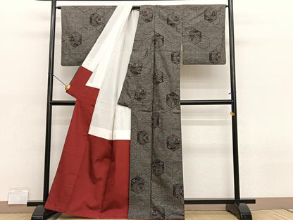 平和屋着物■本場大島紬 9マルキ 亀甲花文 正絹 逸品 BAAX2144hv