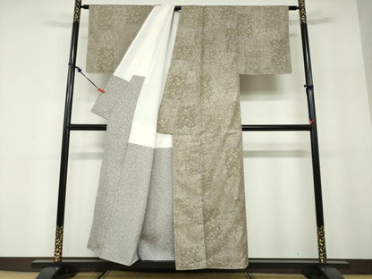 平和屋着物●本場染大島紬　児玉任弘　草花霞文　正絹　逸品　未使用　DABD9806ud