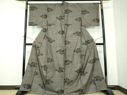 平和屋着物●本場大島紬　9マルキ　風景花鳥文　正絹　逸品　DABE5418ps