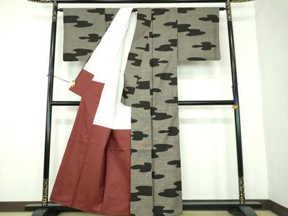 平和屋着物●本場大島紬　9マルキ　霞文　正絹　逸品　DABE5451ps