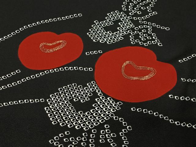 平和屋着物＃羽織　駒刺繍　光琳菊　黒地　金糸　正絹　逸品　CABE5163ua