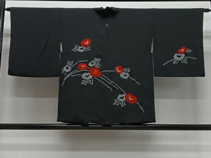 平和屋着物＃羽織　駒刺繍　光琳菊　黒地　金糸　正絹　逸品　CABE5163ua