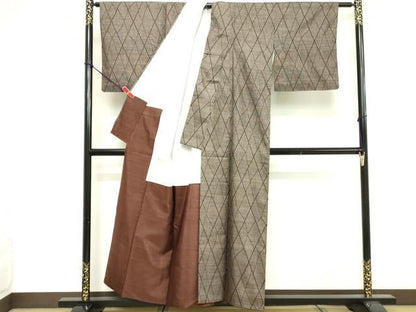平和屋着物■本場大島紬　9マルキ　菱文　正絹　逸品　DABF4032cd