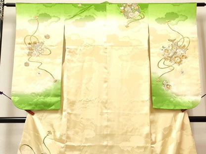 平和屋着物∵女の子　十三参り　子供　祝着・長襦袢(無双仕立て・半衿刺繍)セット　刺繍　源氏車花文　暈し染め　金銀糸　逸品　DABE7097ma