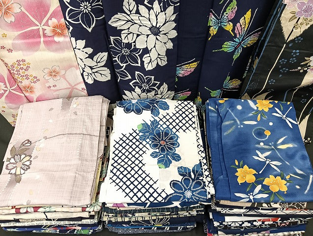 平和屋着物■浴衣 まとめて 45点 蝶 蜻蛉 花柄 金銀彩 など 着用可能多数 未使用品あり mmm123