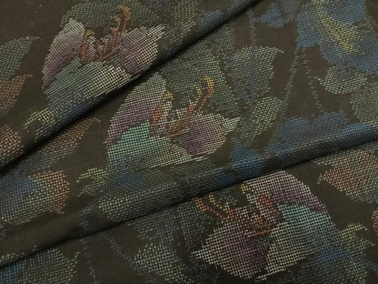 平和屋着物●本場大島紬　カタス7マルキ　草花文　黒地　正絹　逸品　AABI1568fy