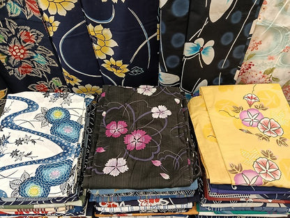 平和屋着物■浴衣 まとめて 45点 蝶 紫陽花 朝顔 向日葵 花柄 型染め 金彩 など 着用可能多数 未使用品あり mmm122