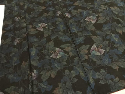 平和屋着物●本場大島紬　カタス7マルキ　草花文　黒地　正絹　逸品　AABI1568fy