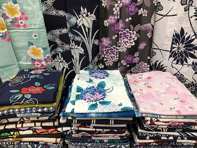 平和屋着物■浴衣 まとめて 45点 蝶 蜻蛉 菖蒲 紫陽花 花柄 など 着用可能多数 未使用品あり mmm114