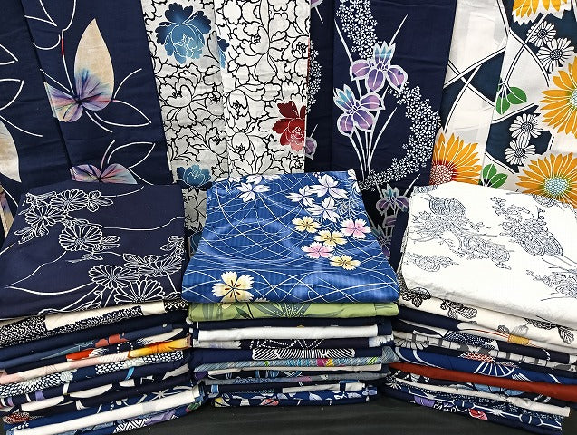 平和屋着物■浴衣 まとめて 45点 蝶 菖蒲 向日葵 花柄 型染め など 着用可能多数 未使用品あり mmm145
