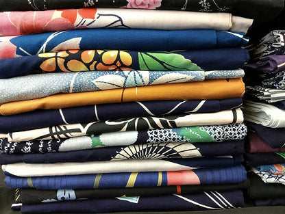 平和屋着物■浴衣 まとめて 45点 蝶 花柄 型染め 金彩 など 着用可能多数 未使用品あり mmm140
