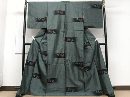 平和屋着物■上質な紬　横段舞蝶文　正絹　逸品　未使用　CABG6816xi