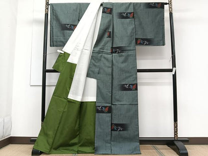 平和屋着物■上質な紬　横段舞蝶文　正絹　逸品　未使用　CABG6816xi