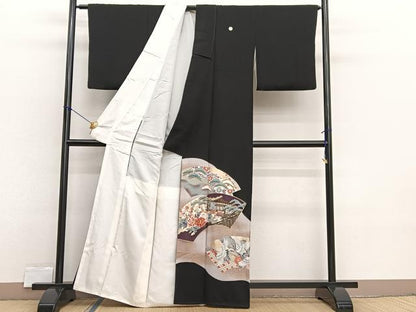 平和屋着物■豪華黒留袖 駒刺繍 地紙風景文 暈し染め 金彩 正絹 逸品 BAAX2330hv