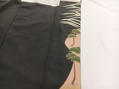 平和屋着物■豪華黒留袖 駒刺繍 飛鶴浜松文 金彩 正絹 逸品 BAAX2462hv