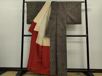 平和屋着物●本場大島紬　龍郷絣　菱花文　正絹　逸品　CABG2147ze