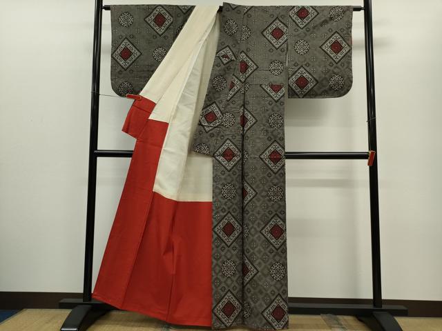 平和屋着物●本場大島紬　龍郷絣　菱花丸文　正絹　逸品　未使用　CABG2151ze