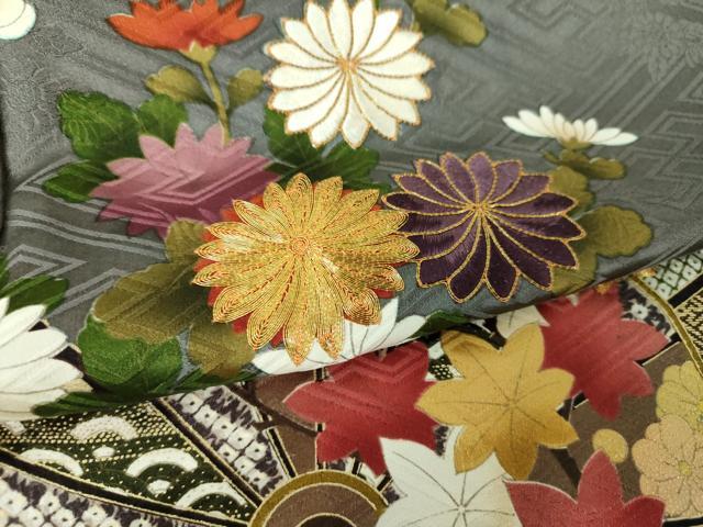 平和屋着物●女優・後藤久美子ブランド　振袖　駒刺繍　源氏車花文　金彩　正絹　逸品　DABF7209ps