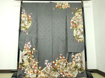 平和屋着物●女優・後藤久美子ブランド　振袖　駒刺繍　源氏車花文　金彩　正絹　逸品　DABF7209ps