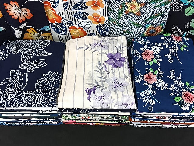 平和屋着物■浴衣 まとめて 45点 蝶 花柄 型染め など 着用可能多数 未使用品あり mmm1049