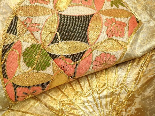平和屋本店●色打掛　お引きずり　和装　婚礼　結婚式　花嫁　神社挙式　駒刺繍　扇吉祥文　金銀彩　十二単風　逸品　DABF5818du