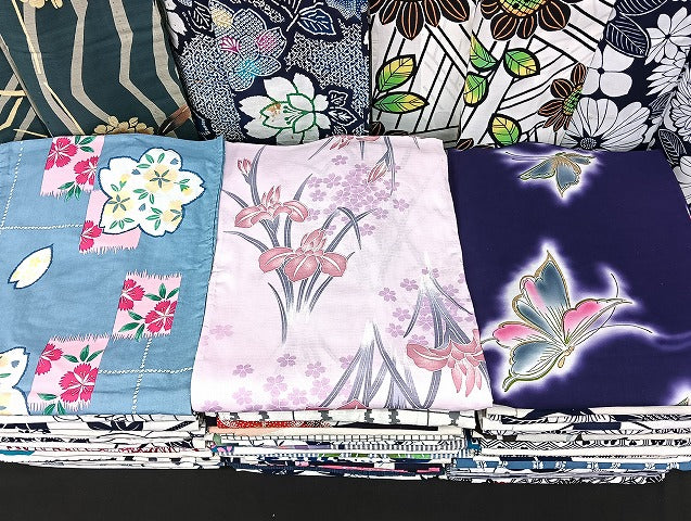 平和屋着物■浴衣 まとめて 45点 蝶 菖蒲 向日葵 花柄 綿紅梅 型染め 暈し染め 金彩 など 着用可能多数 未使用品あり mmm1056