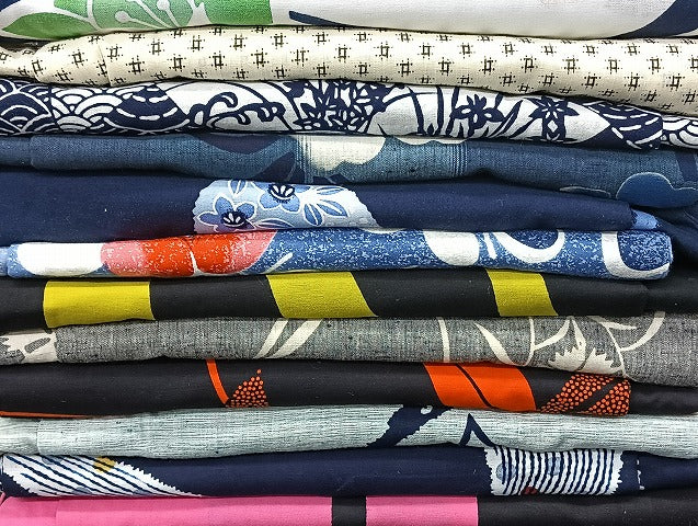 平和屋着物■浴衣 まとめて 45点 鳥 蝶 紫陽花 向日葵 花柄 型染め など 着用可能多数 未使用品あり mmm1065