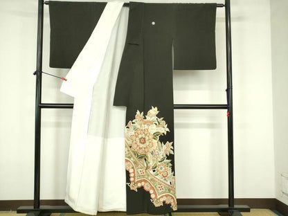 平和屋着物■豪華黒留袖　刺繍　正倉院花文　金彩　正絹　逸品　DABF6895qp