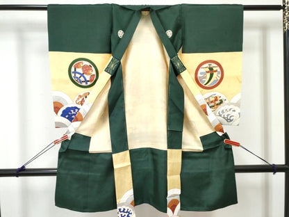 平和屋着物[]お宮参り　男の子　祝着　産着　初着　のしめ　駒刺繍　鶴　蓑亀　立波文　金彩　逸品　DABE7384ma