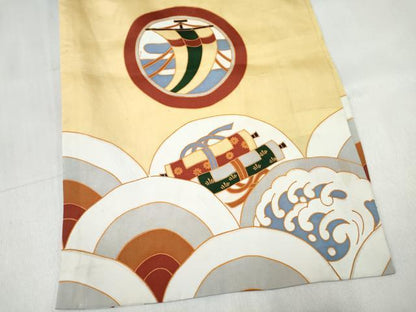 平和屋着物[]お宮参り　男の子　祝着　産着　初着　のしめ　駒刺繍　鶴　蓑亀　立波文　金彩　逸品　DABE7384ma