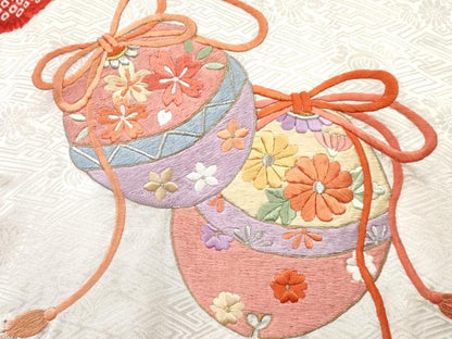 平和屋着物[]お宮参り　女の子　祝着　産着　初着　のしめ　刺繍　絞り　鈴花文　金銀糸　逸品　DABE7395ma