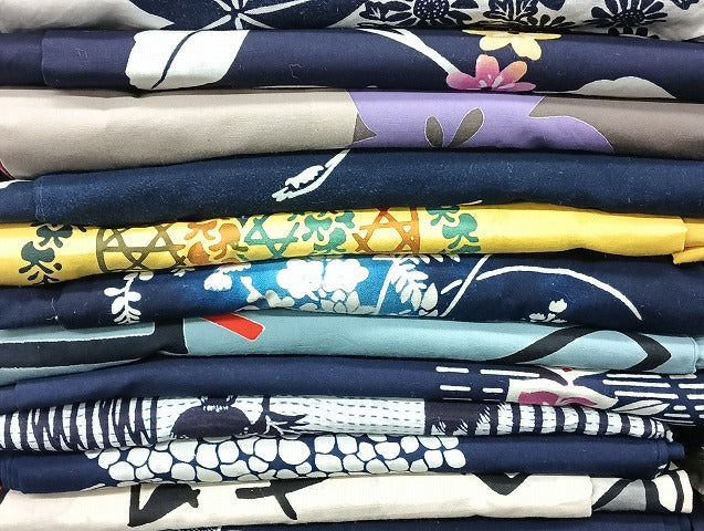 平和屋着物■浴衣 まとめて 45点 蝶 菖蒲 花柄 型染め など 着用可能多数 未使用品あり mmm1070
