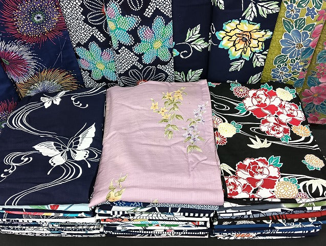 平和屋着物■浴衣 まとめて 45点 蝶 花柄 型染め など 着用可能多数 未使用品あり mmm1085
