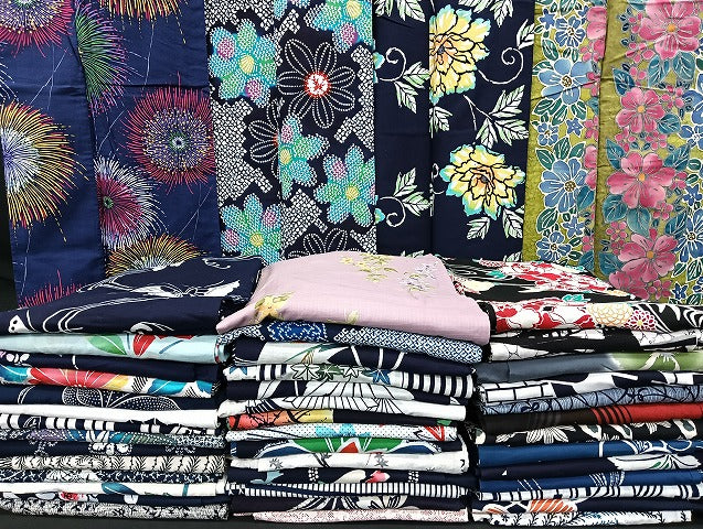 平和屋着物■浴衣 まとめて 45点 蝶 花柄 型染め など 着用可能多数 未使用品あり mmm1085