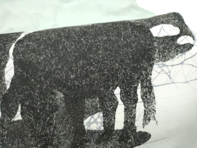 平和屋着物●塩瀬　九寸名古屋帯　作家物　ろうけつ染　動物シルエット　正絹　逸品　CABH4864hy