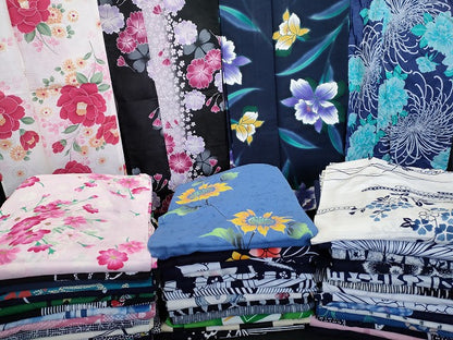 平和屋本店■浴衣 まとめて 45点 菊 花柄 向日葵 Kansai 山本寛斎 綿紅梅 綿絽 ラメ など 着用可能多数 未使用品あり se4136