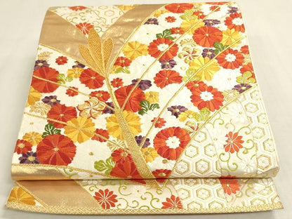 平和屋着物◎六通柄袋帯　唐織　松葉取り花文　金糸　正絹　逸品　DABF8434we