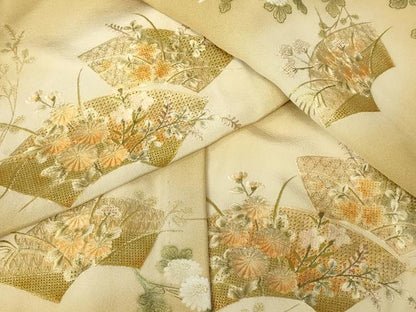 平和屋着物▽中国三大刺繍　スワトウ刺繍　汕頭刺繍　訪問着　単衣　地紙花文　暈し染め　金彩　やまと誂製　正絹　逸品　DABG0434az