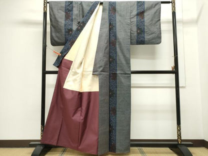 平和屋着物■本場大島紬　7マルキ　花唐草間道　正絹　逸品　CABH1023ou