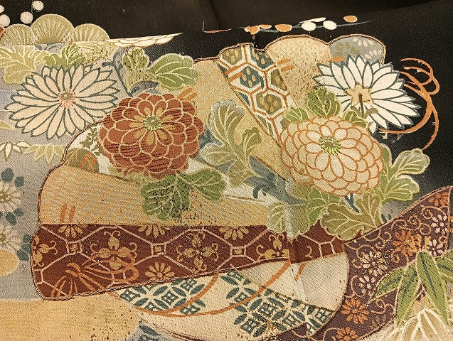 平和屋着物●アンティーク　大正ロマン　黒留袖　駒刺繍　御所車檜扇花文　金彩　正絹　逸品　BAAX2945hv