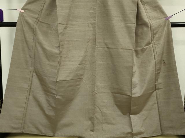 平和屋着物●極上　紅花紬　米沢　新田秀次　色無地　薄い煤色　逸品　DZAB1718kh6