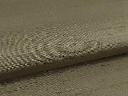 平和屋着物●極上　紅花紬　米沢　新田秀次　色無地　薄い煤色　逸品　DZAB1718kh6