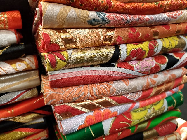 平和屋本店■子供帯 まとめて 35点 向かい鳳凰 鶴 孔雀 蝶 折り鶴 松竹梅 花柄 七宝 楽器 アンティーク 着用可能多数 未使用品あり ppp3814