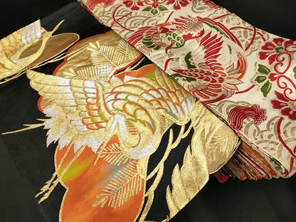 平和屋本店■子供帯 まとめて 35点 向かい鳳凰 鶴 孔雀 蝶 折り鶴 松竹梅 花柄 七宝 楽器 アンティーク 着用可能多数 未使用品あり ppp3814