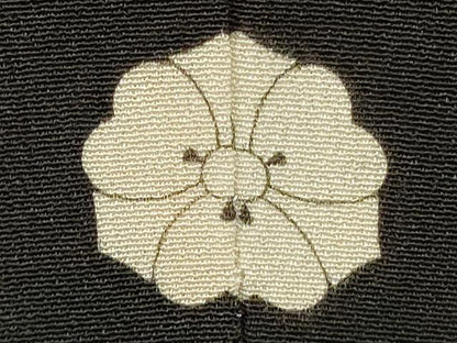 平和屋着物■豪華黒留袖　駒刺繍　浜松文　金彩　正絹　逸品　DABG6929cd